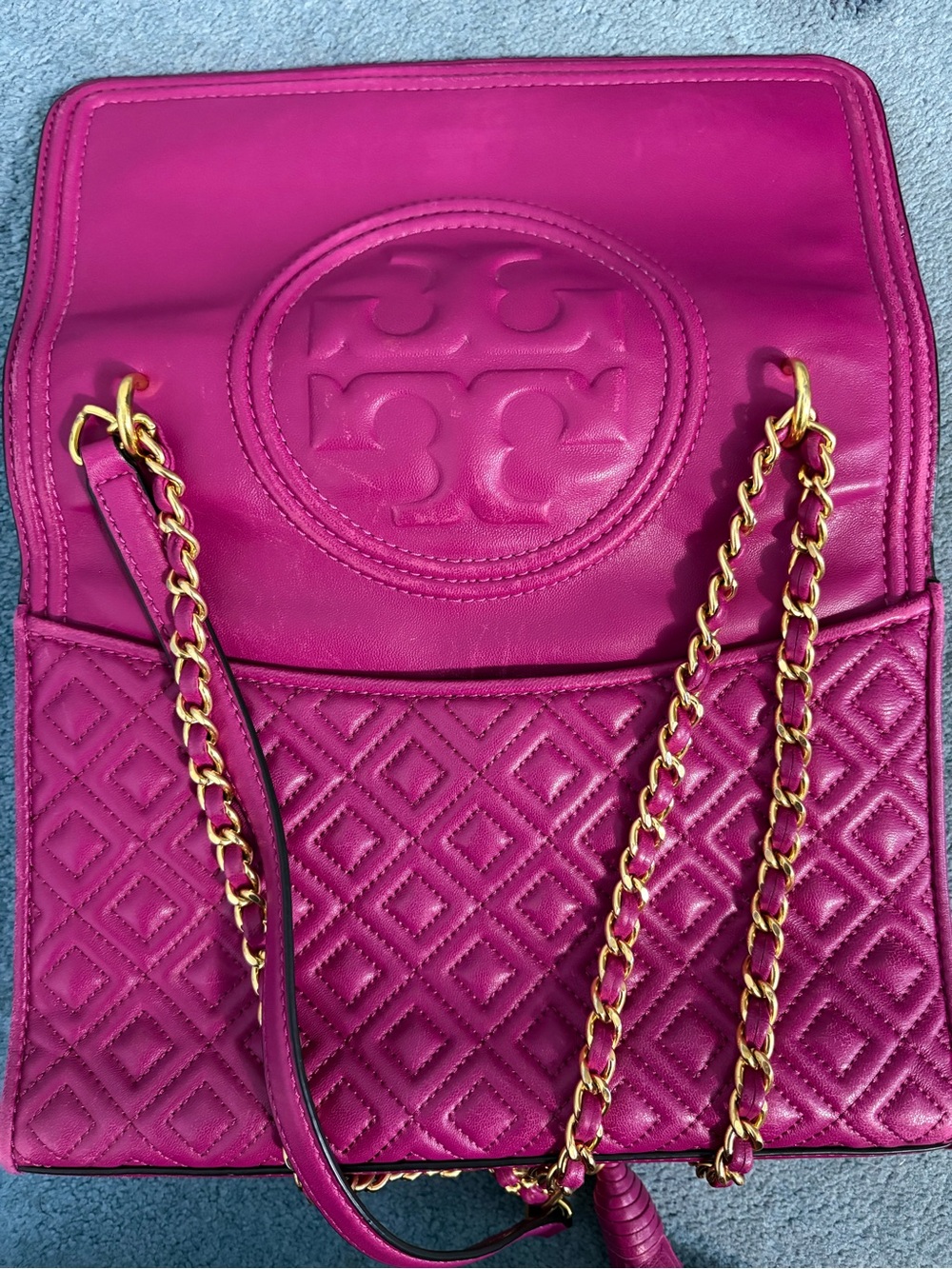 Tory Burch Small Fleming Convertible Shoulder Bag in Party Fuchsia Leather - Picture 10 of 16